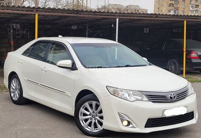 Toyota Camry-3