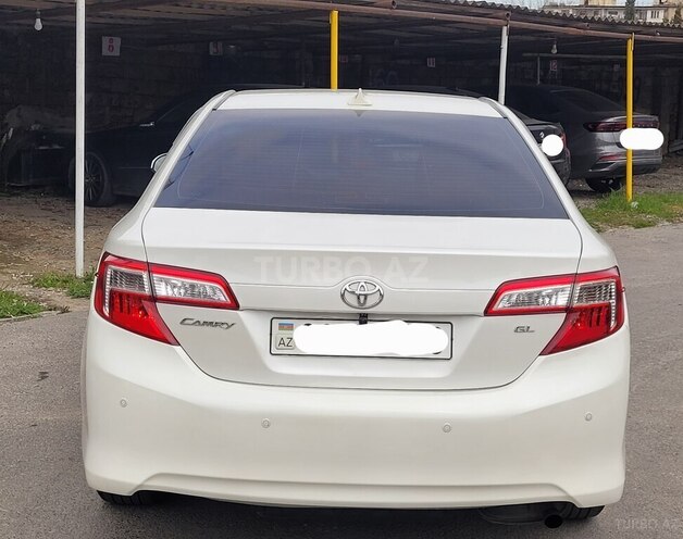 Toyota Camry-9