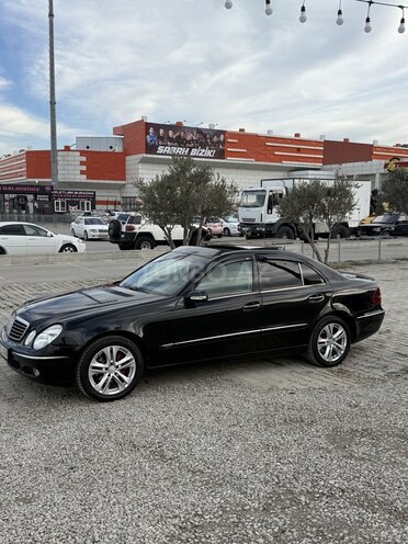 Mercedes E 220-4