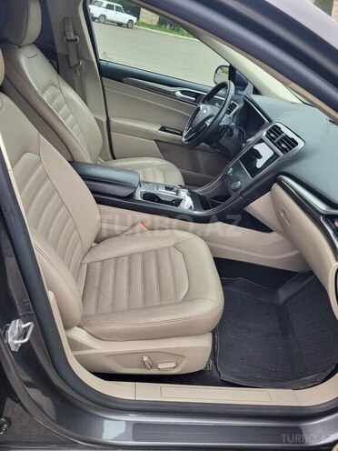 Ford Fusion (North America)-13