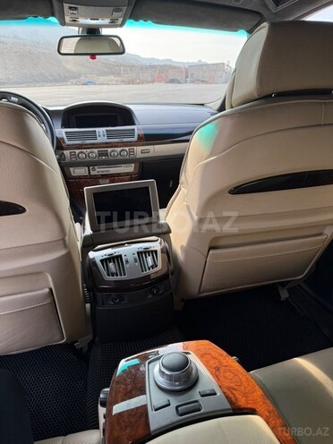BMW 760-8