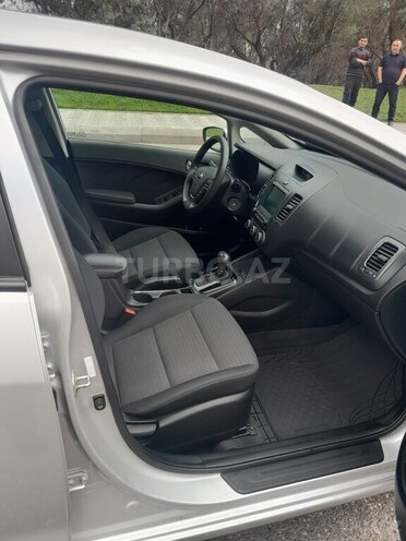 Kia Forte-12