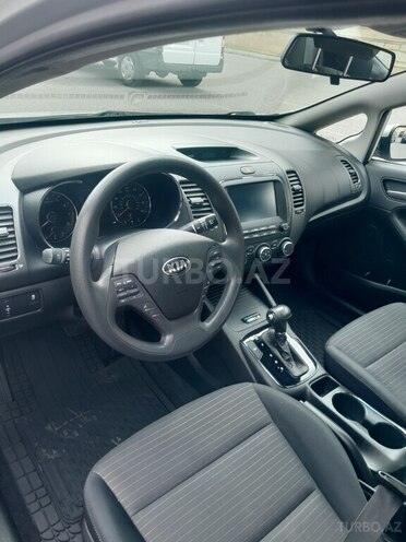 Kia Forte-14