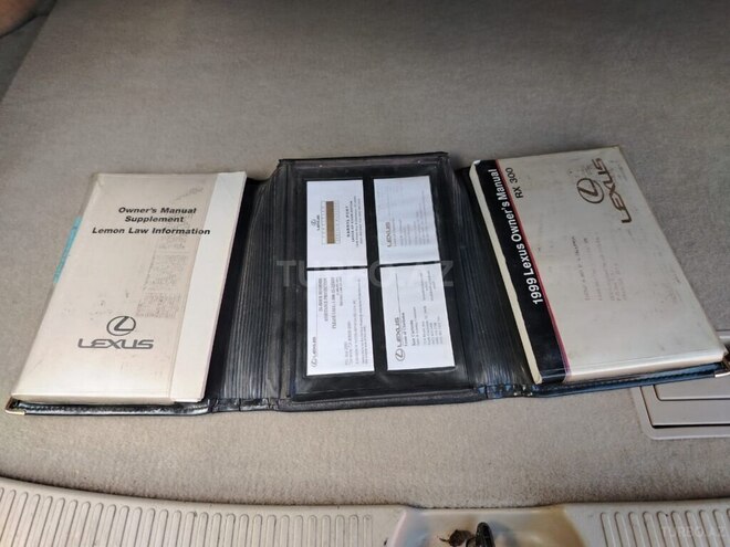 Lexus RX 300-14
