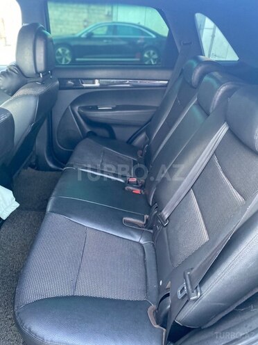 Kia Sorento-10