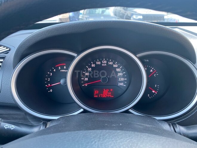 Kia Sorento-8