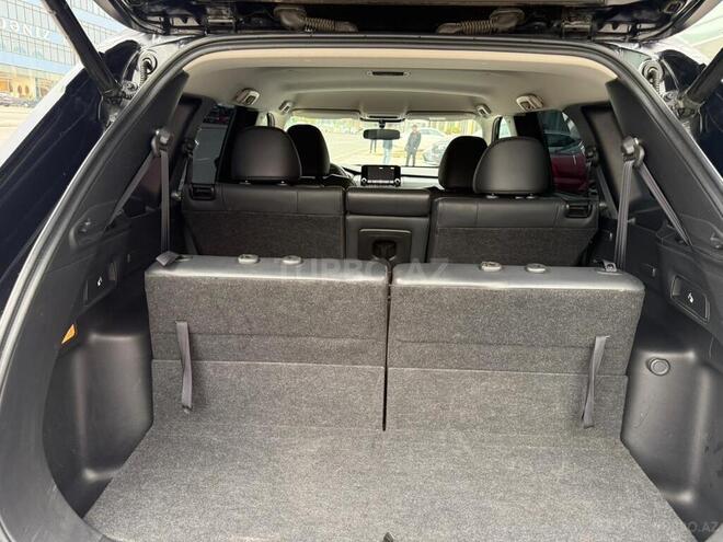 Mitsubishi Outlander-13
