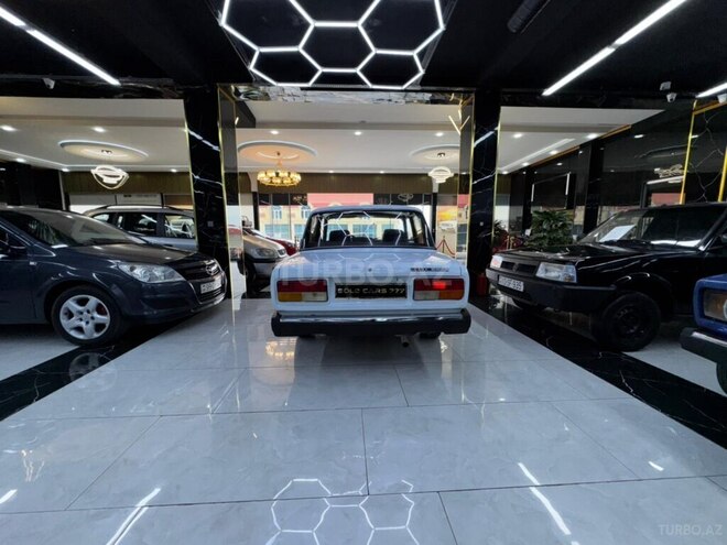 LADA (VAZ) 2107-5