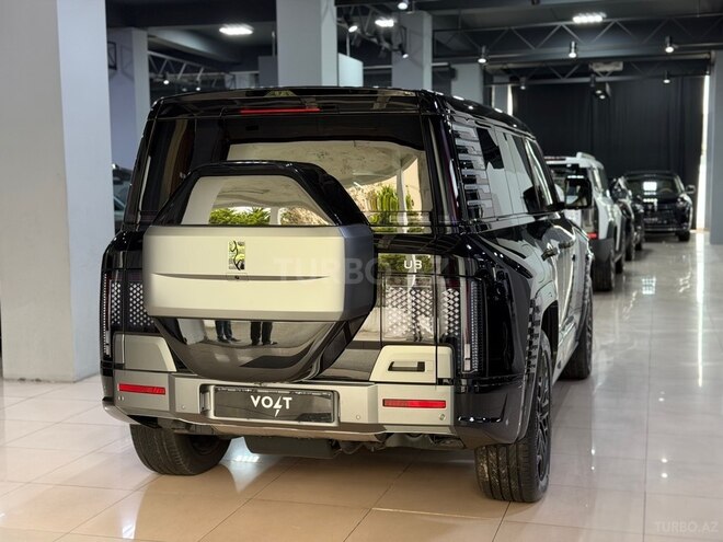 BYD Yangwang U8-10