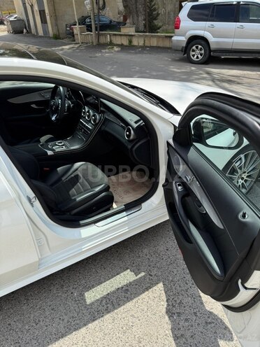Mercedes C 300-9