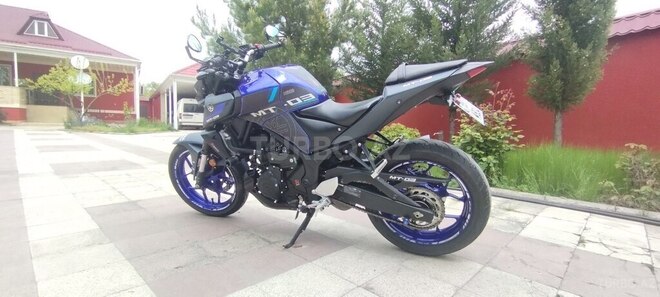 Yamaha MT-03-4