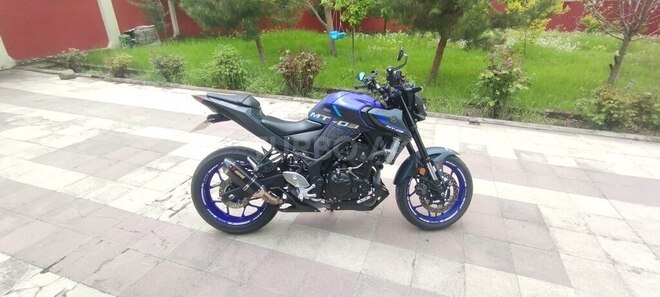 Yamaha MT-03-9