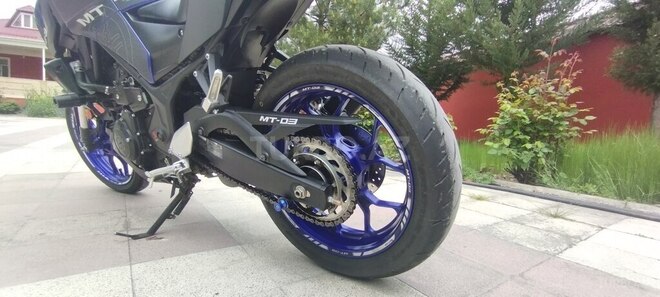 Yamaha MT-03-7