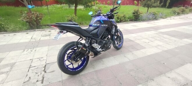 Yamaha MT-03-8