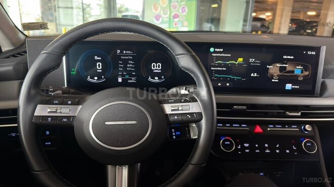 Hyundai Sonata-6