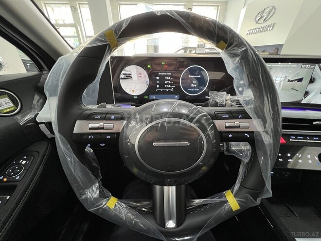 Hyundai Sonata-16