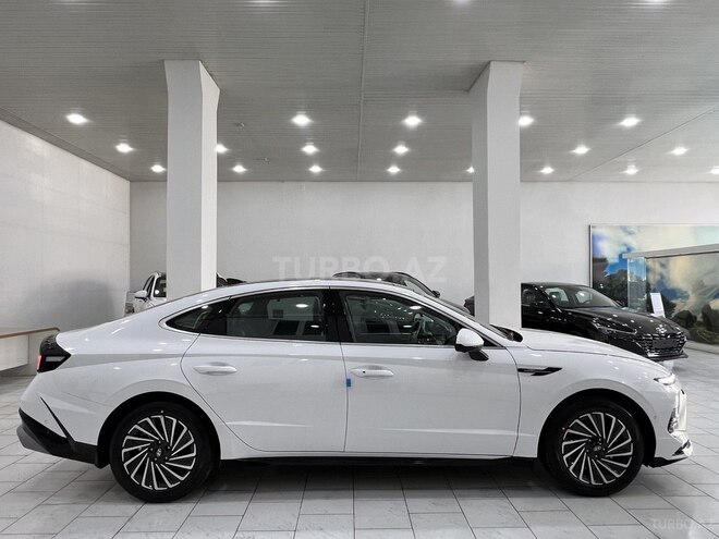 Hyundai Sonata-7