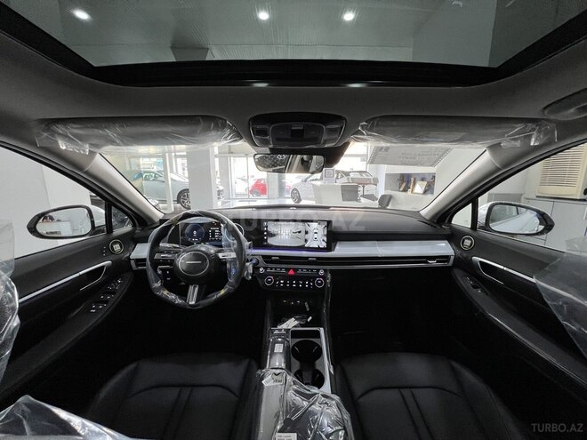 Hyundai Sonata-14