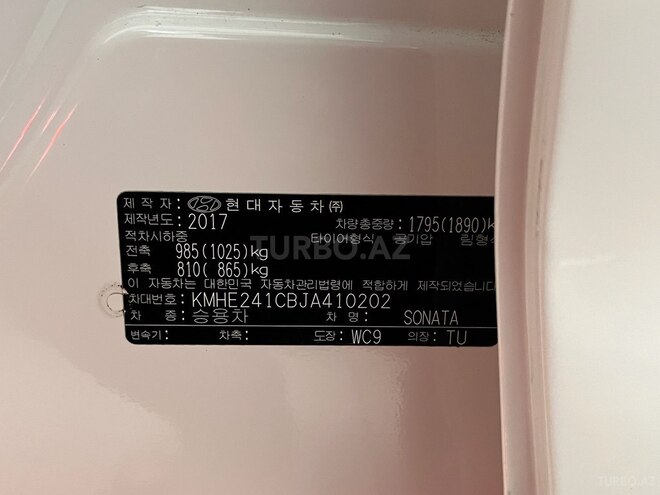 Hyundai Sonata-22