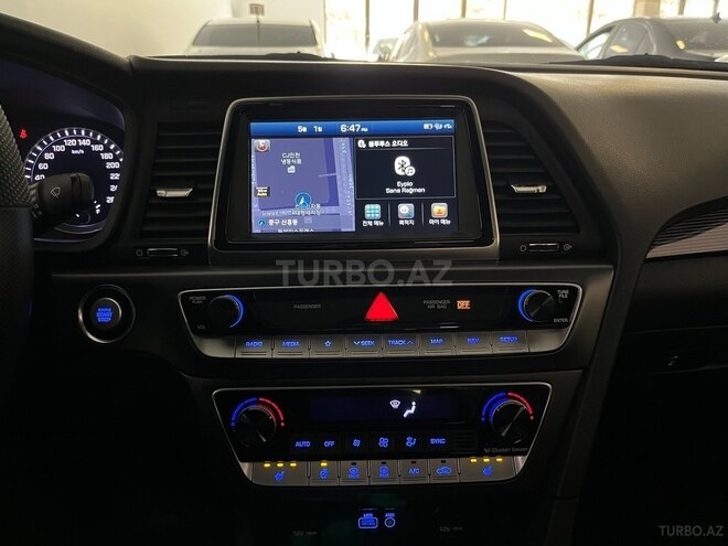 Hyundai Sonata-9