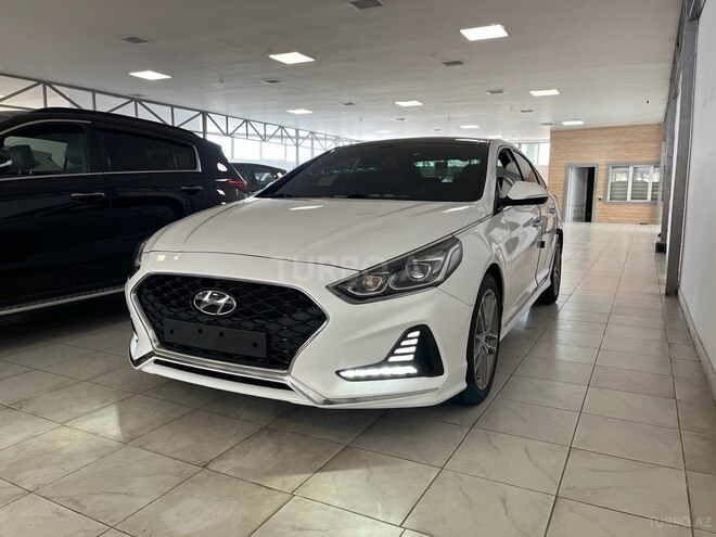 Hyundai Sonata-1