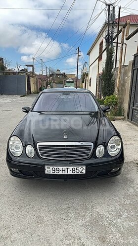 Mercedes E 200-1