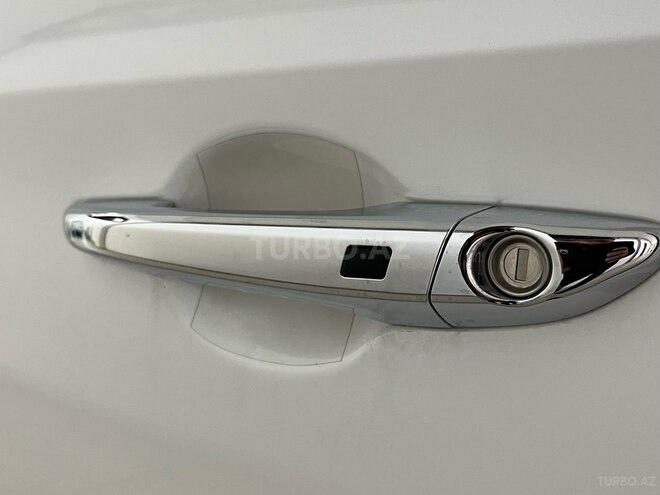 Hyundai Sonata-21