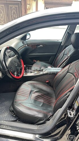 Mercedes E 200-5