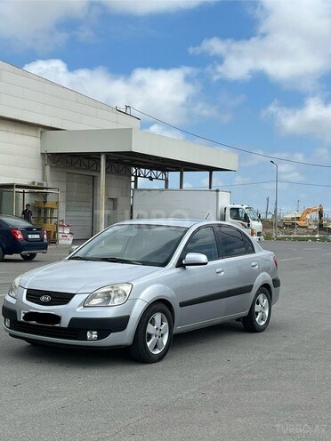Kia Rio-5