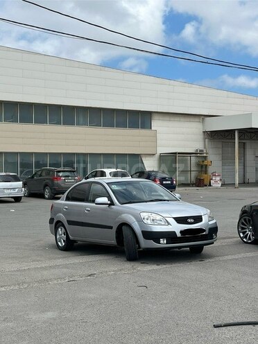 Kia Rio-4