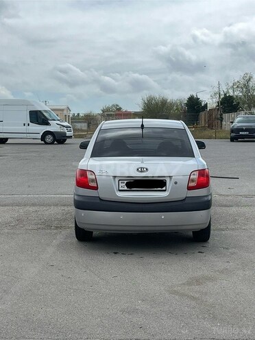 Kia Rio-11