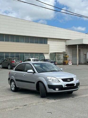 Kia Rio-13