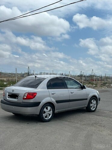 Kia Rio-12