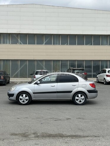 Kia Rio-9