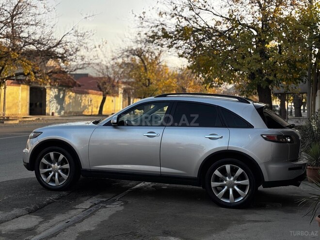 Infiniti FX35-4