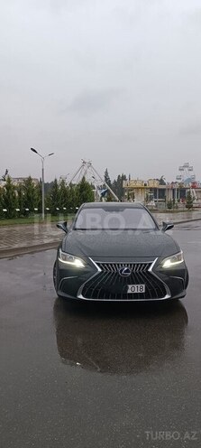 Lexus ES 300h-15