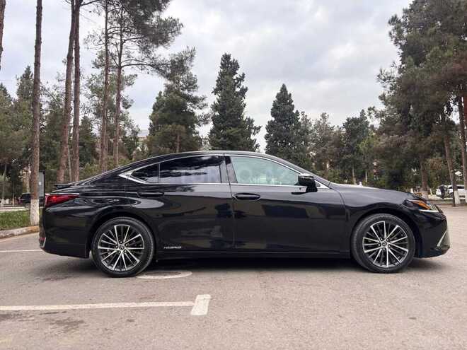 Lexus ES 300h-9