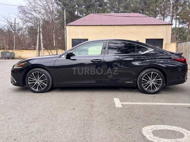 Lexus ES 300h-7