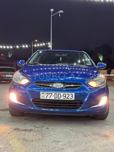 Hyundai Accent-7