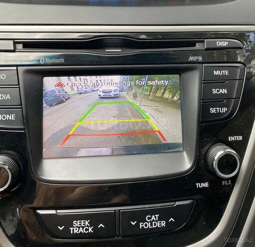 Hyundai Elantra-14