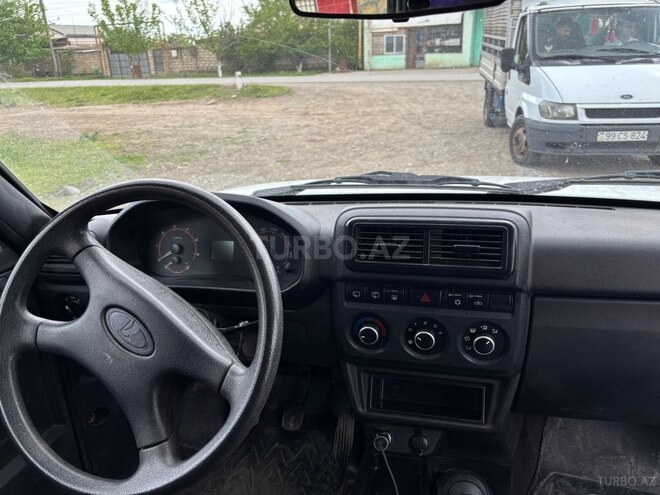 LADA (VAZ) Niva-5