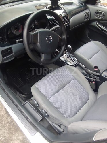 Nissan Sunny-6
