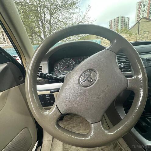 Toyota Land Cruiser Prado-13