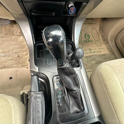 Toyota Land Cruiser Prado-5