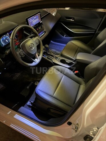 Toyota Corolla-6