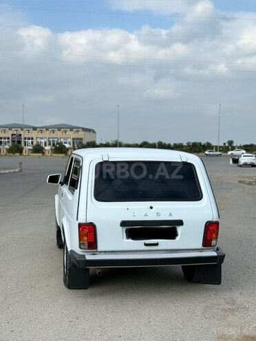 LADA (VAZ) Niva-11