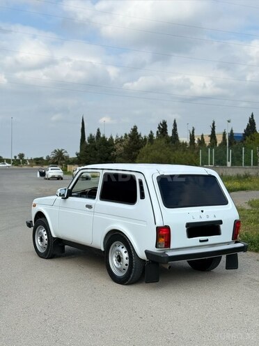 LADA (VAZ) Niva-12