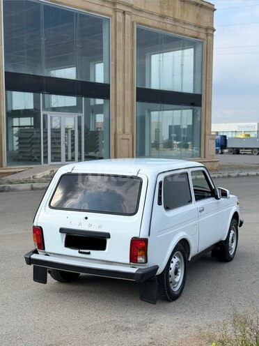 LADA (VAZ) Niva-8