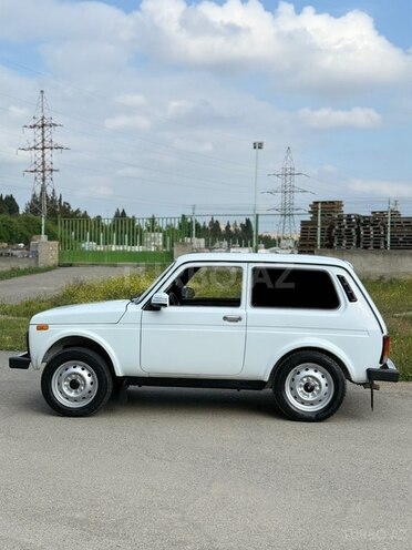 LADA (VAZ) Niva-13