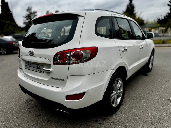 Hyundai Santa Fe-8